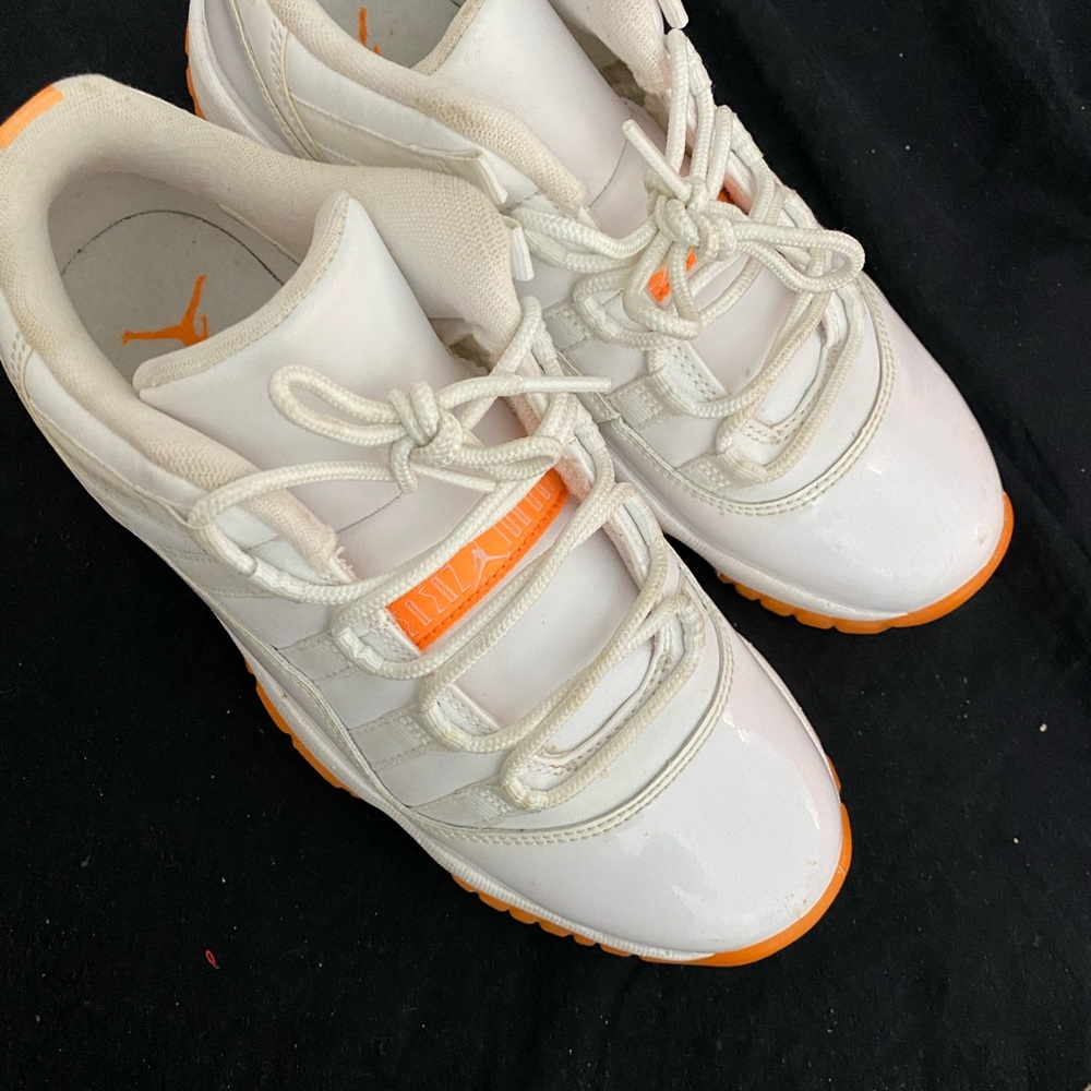 Jordan 11 low citrus women’s